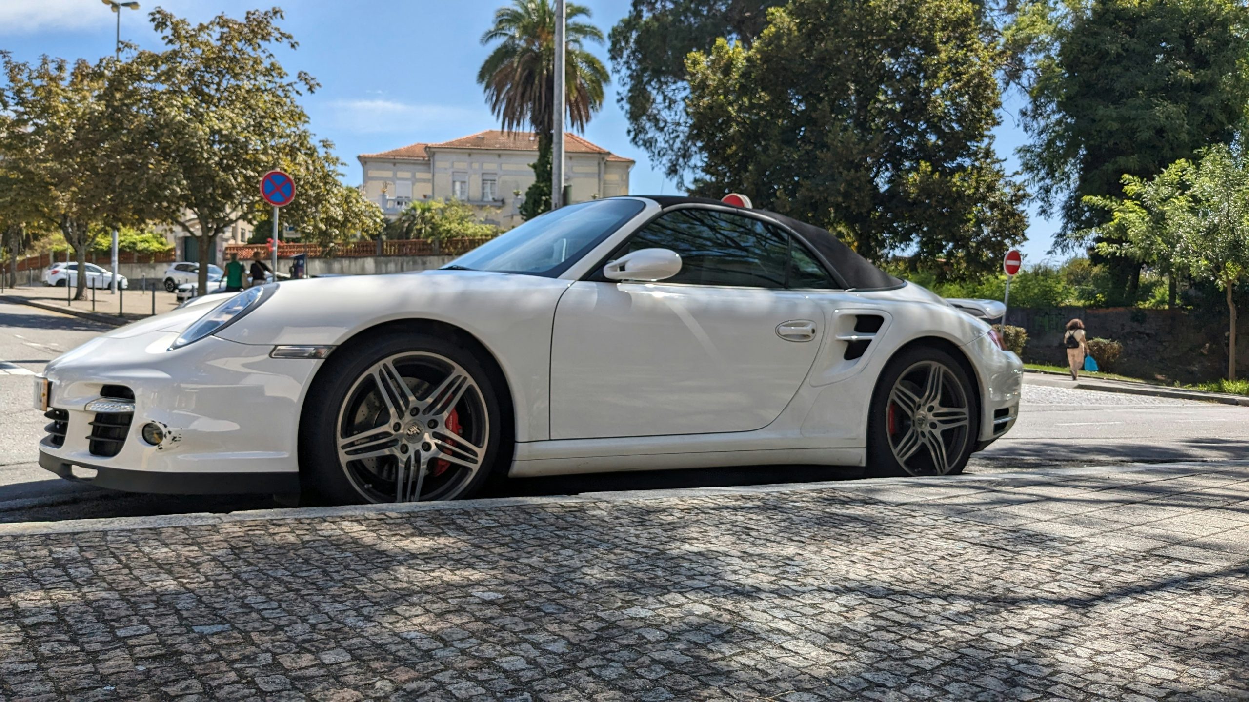car rental dubai