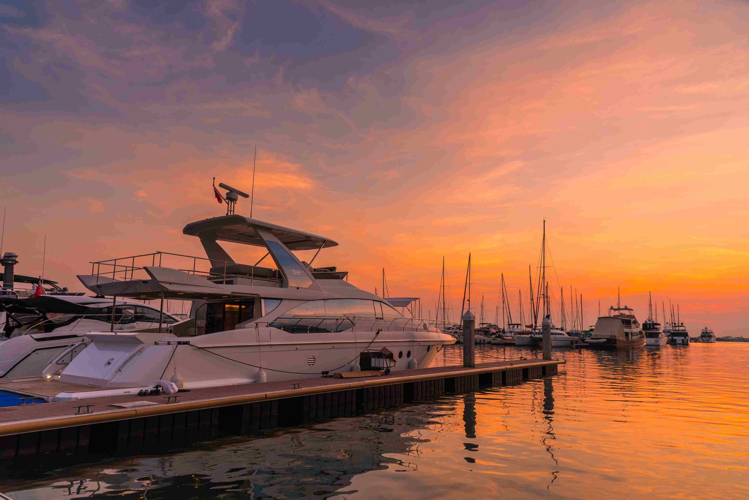 Morning vs Sunset Yacht Dubai: Which Experience Is More Magical?